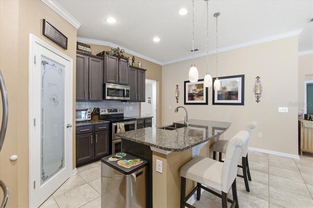 Active With Contract: $499,900 (4 beds, 2 baths, 1860 Square Feet)