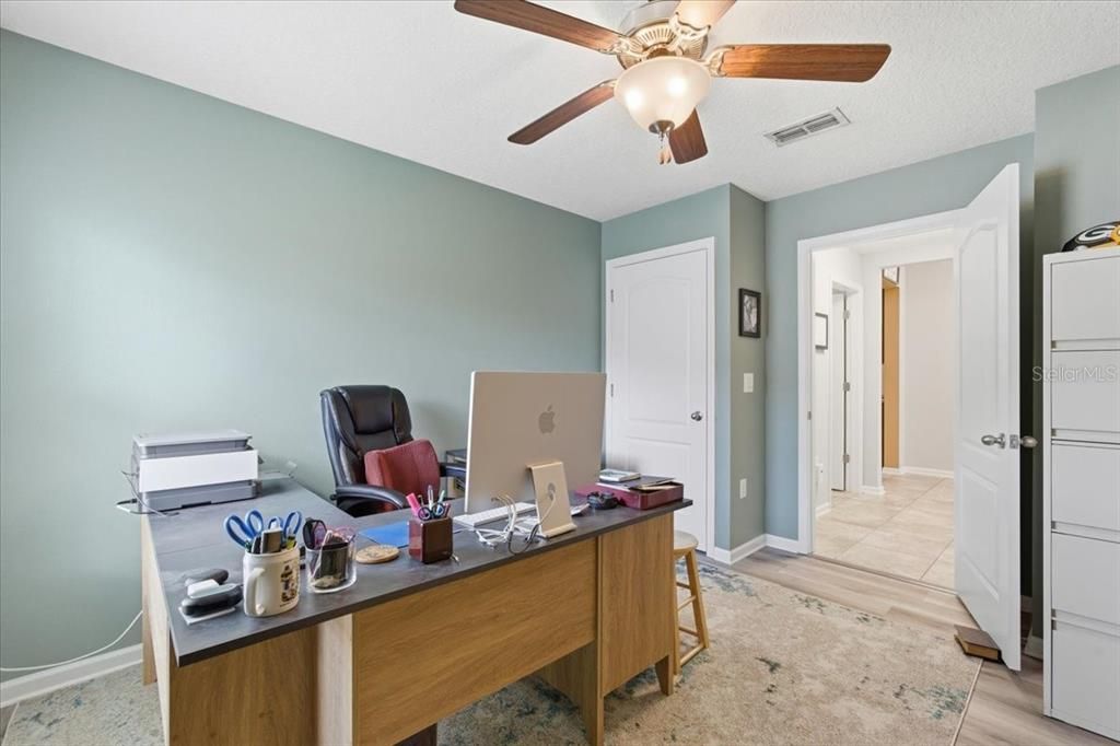 Active With Contract: $499,900 (4 beds, 2 baths, 1860 Square Feet)