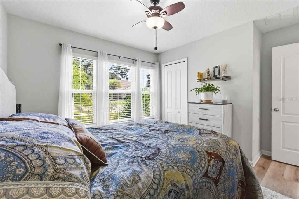 Active With Contract: $499,900 (4 beds, 2 baths, 1860 Square Feet)