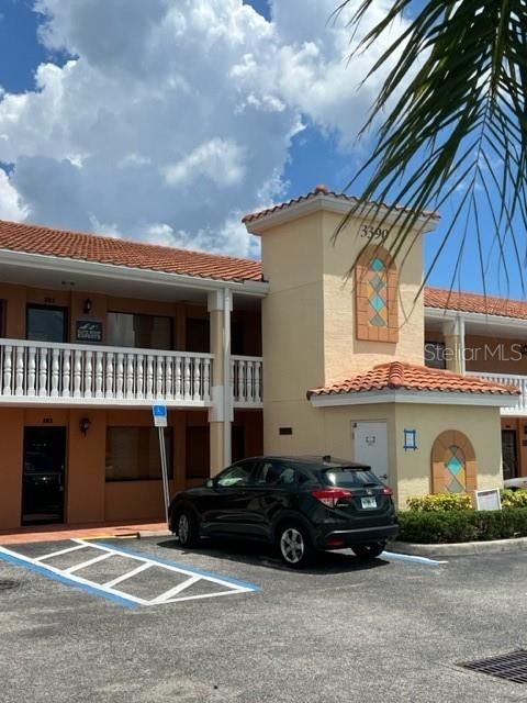 合同活跃: $198,900 (0 贝兹, 0 浴室, 1300 平方英尺)