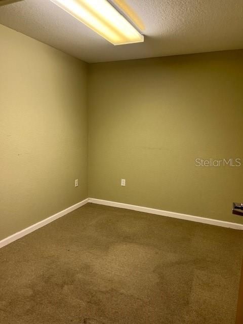 合同活跃: $198,900 (0 贝兹, 0 浴室, 1300 平方英尺)