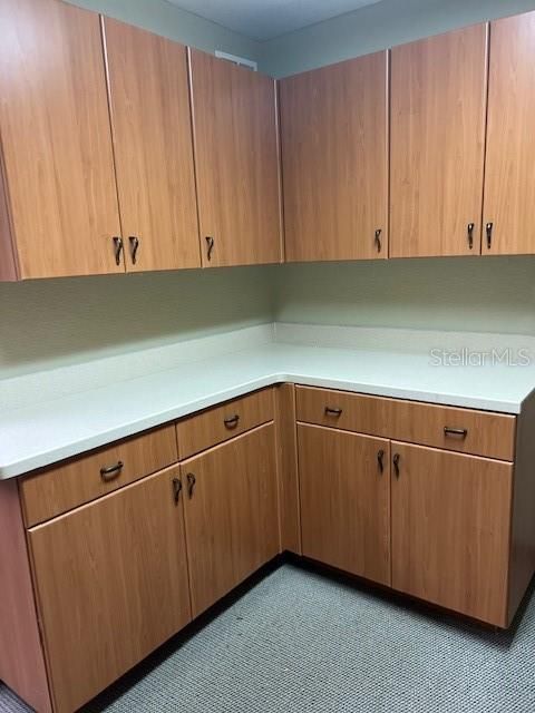 合同活跃: $198,900 (0 贝兹, 0 浴室, 1300 平方英尺)