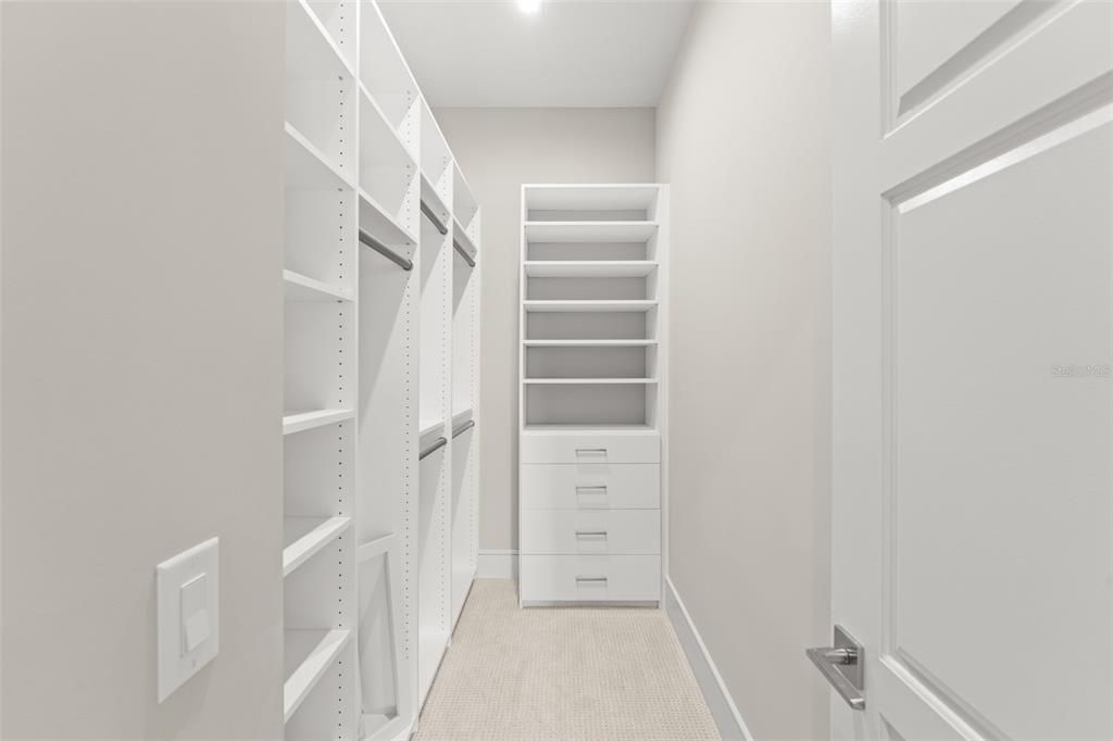 En Venta: $2,950,000 (3 camas, 3 baños, 2799 Pies cuadrados)