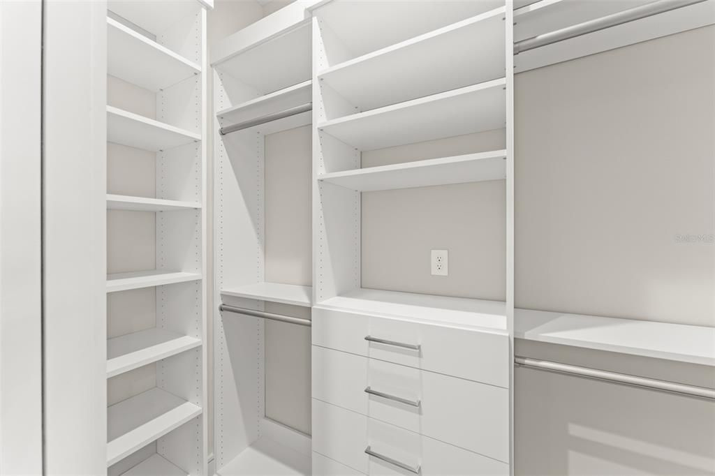 En Venta: $2,950,000 (3 camas, 3 baños, 2799 Pies cuadrados)