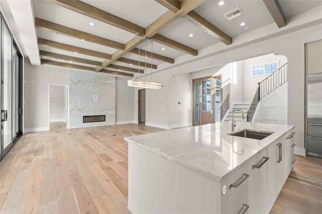 En Venta: $2,950,000 (3 camas, 3 baños, 2799 Pies cuadrados)