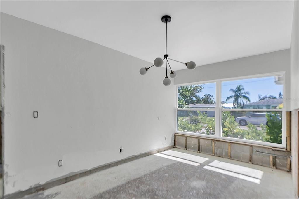 Activo con contrato: $300,000 (3 camas, 2 baños, 1684 Pies cuadrados)