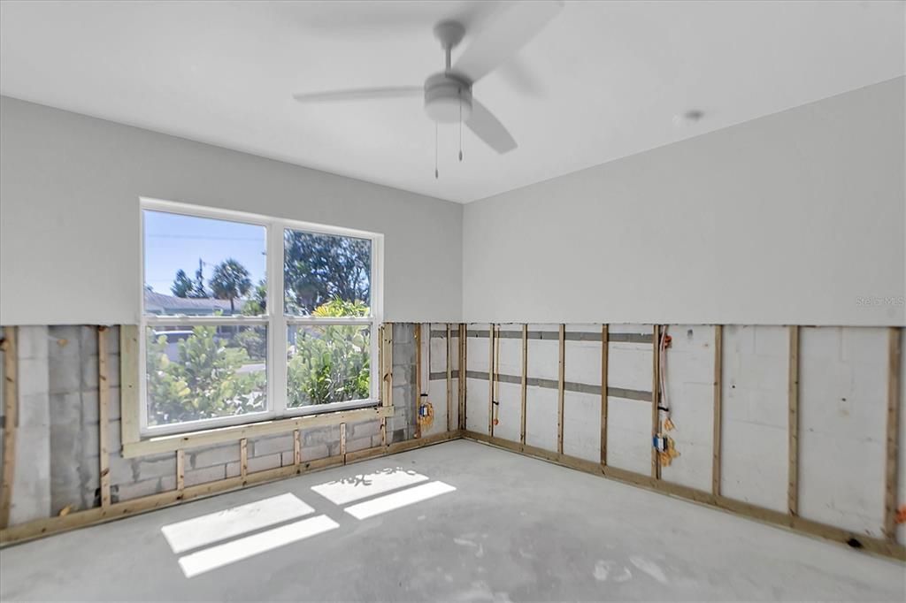 Activo con contrato: $300,000 (3 camas, 2 baños, 1684 Pies cuadrados)