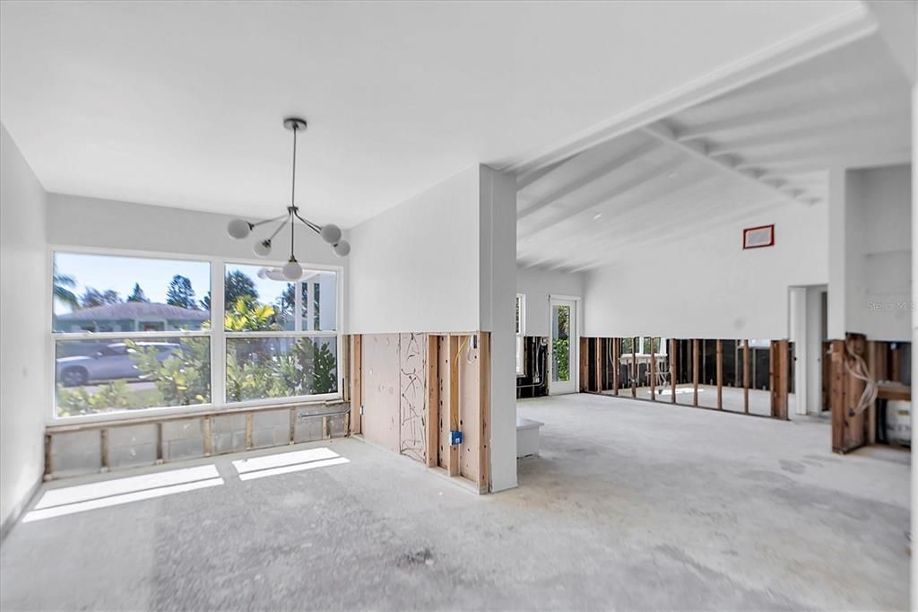 Activo con contrato: $300,000 (3 camas, 2 baños, 1684 Pies cuadrados)