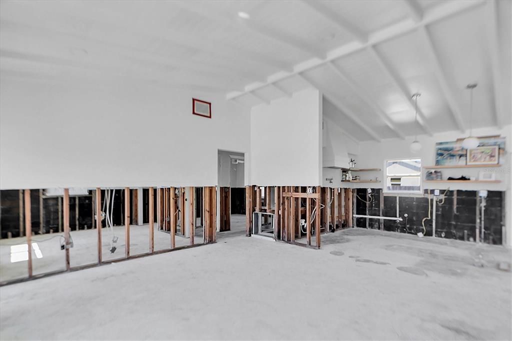 Activo con contrato: $300,000 (3 camas, 2 baños, 1684 Pies cuadrados)