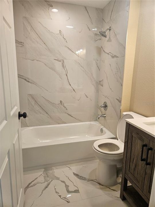 待售: $252,900 (3 贝兹, 2 浴室, 1209 平方英尺)