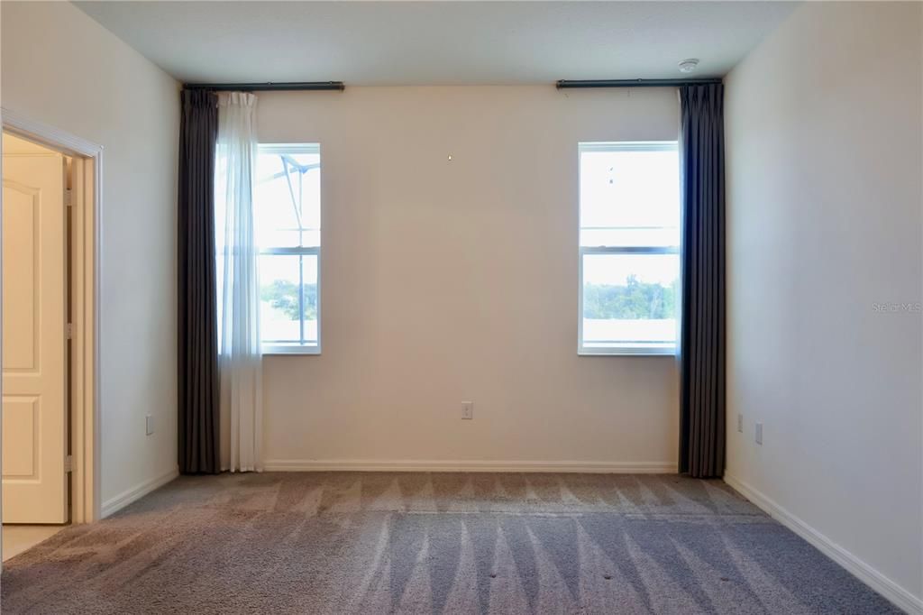 En Renta: $2,750 (3 camas, 2 baños, 2670 Pies cuadrados)