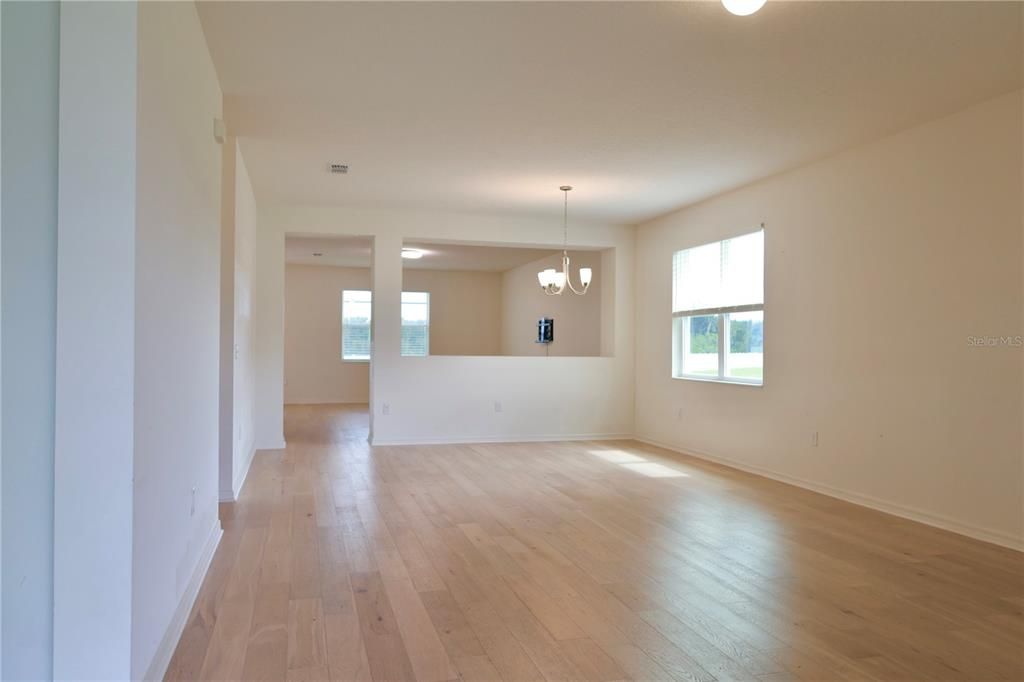 En Renta: $2,750 (3 camas, 2 baños, 2670 Pies cuadrados)