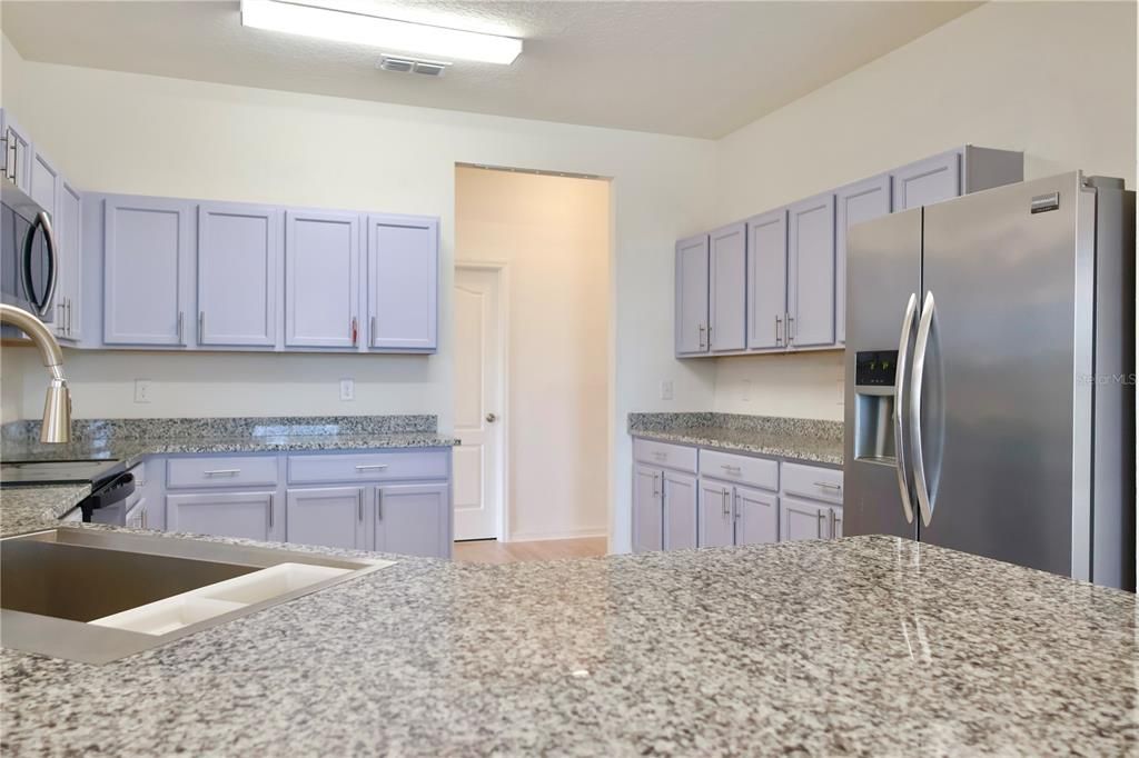 En Renta: $2,750 (3 camas, 2 baños, 2670 Pies cuadrados)