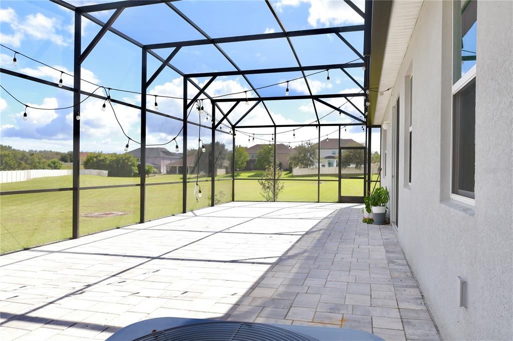 En Renta: $2,750 (3 camas, 2 baños, 2670 Pies cuadrados)