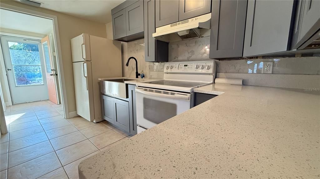 For Rent: $1,500 (2 beds, 1 baths, 612 Square Feet)