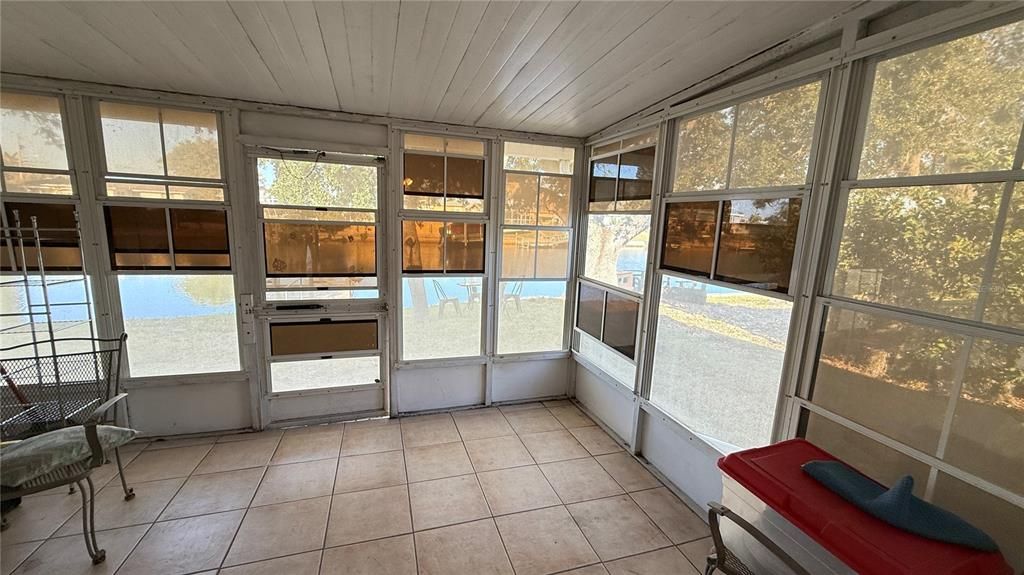 For Rent: $1,500 (2 beds, 1 baths, 612 Square Feet)