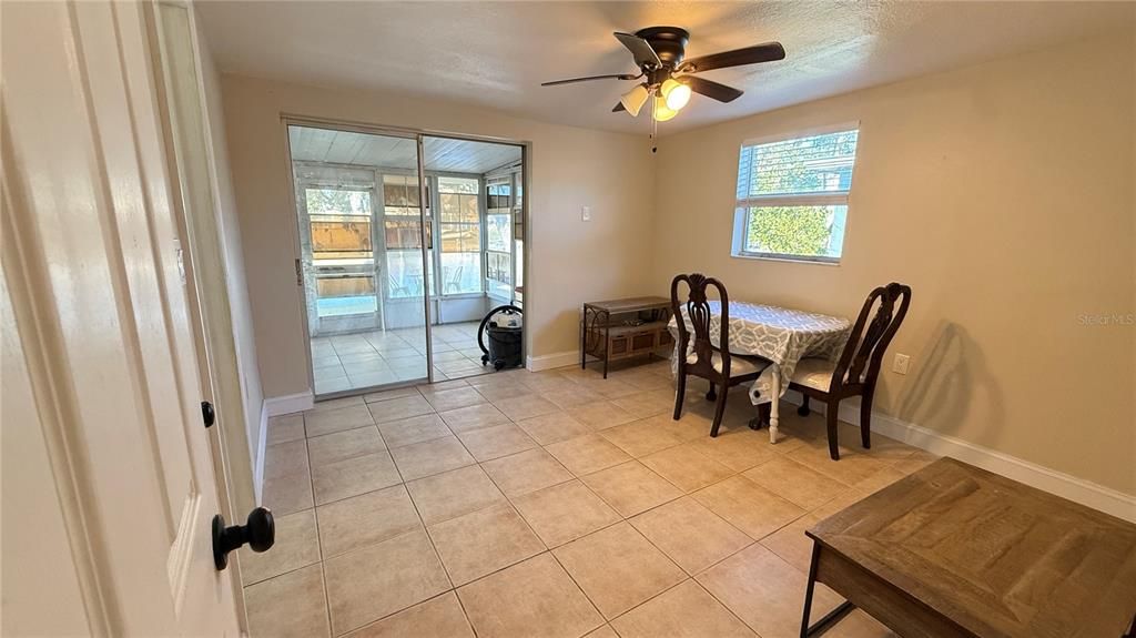 For Rent: $1,500 (2 beds, 1 baths, 612 Square Feet)