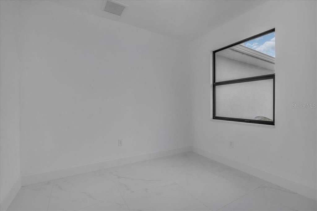 For Sale: $395,000 (3 beds, 2 baths, 1712 Square Feet)