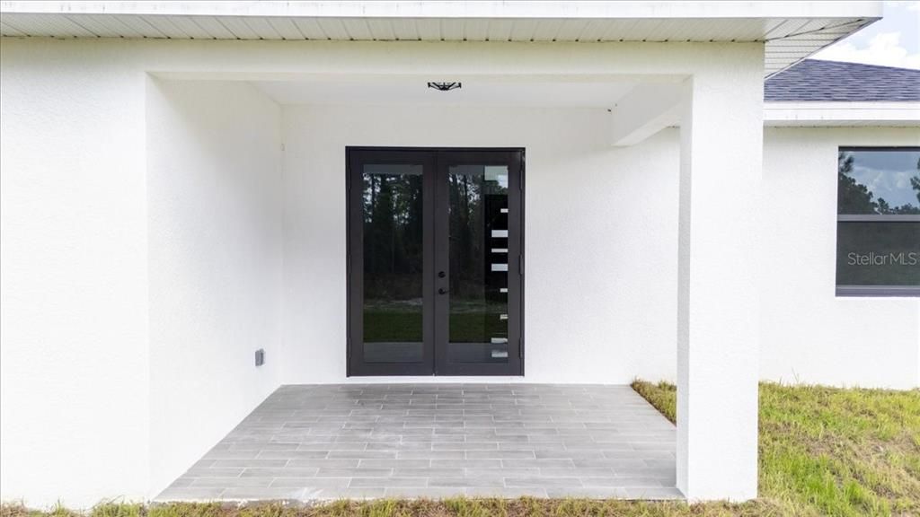 For Sale: $395,000 (3 beds, 2 baths, 1712 Square Feet)