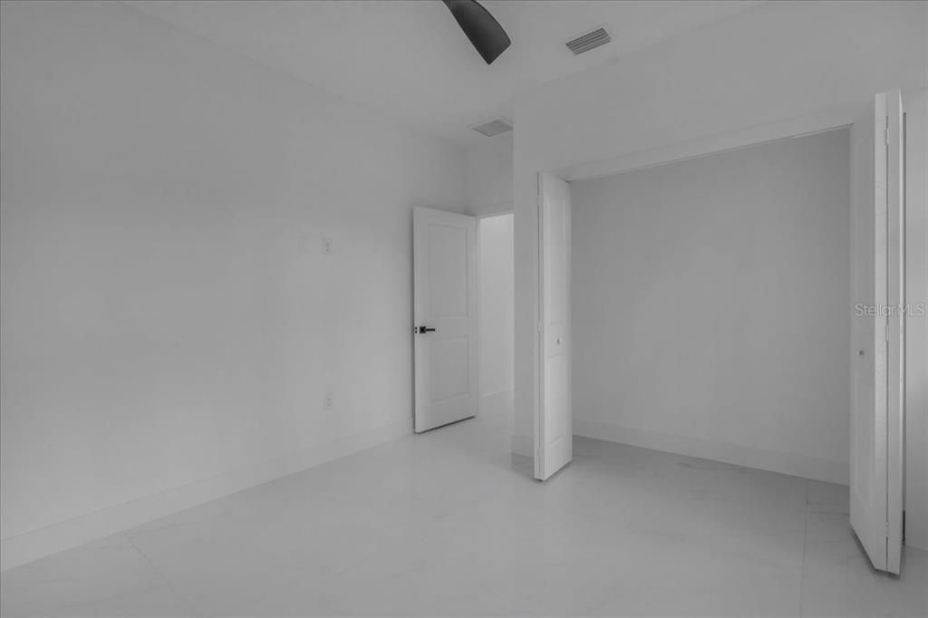 For Sale: $395,000 (3 beds, 2 baths, 1712 Square Feet)