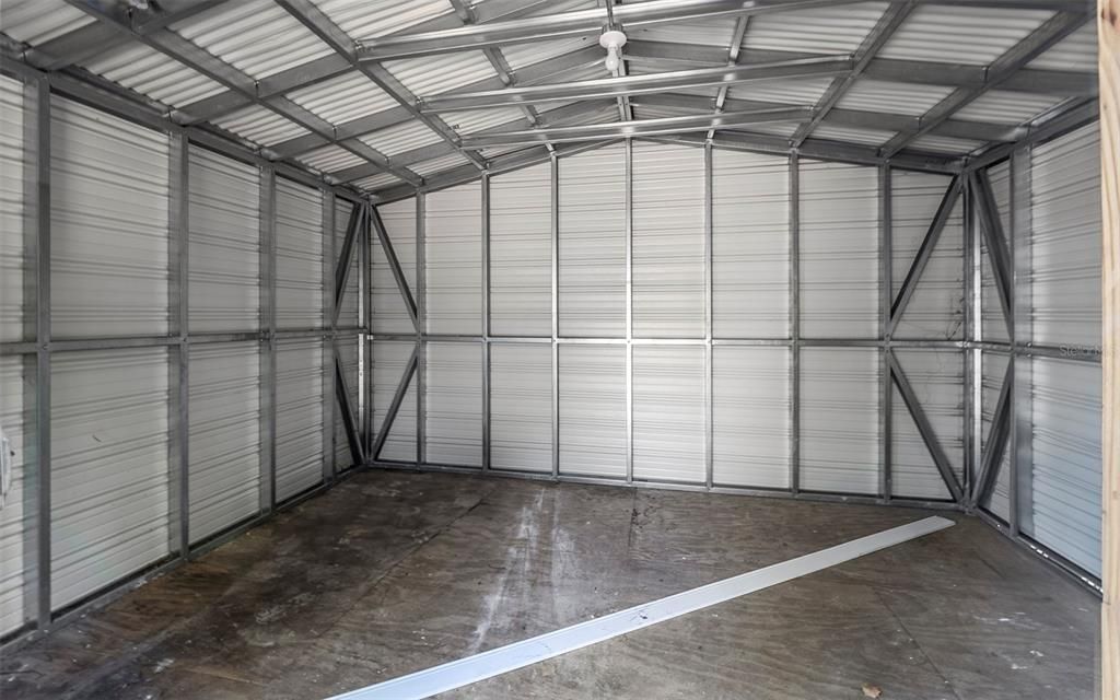 Active With Contract: $219,800 (1 beds, 1 baths, 528 Square Feet)