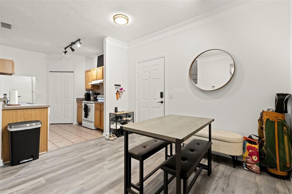 En Venta: $299,900 (2 camas, 2 baños, 1158 Pies cuadrados)