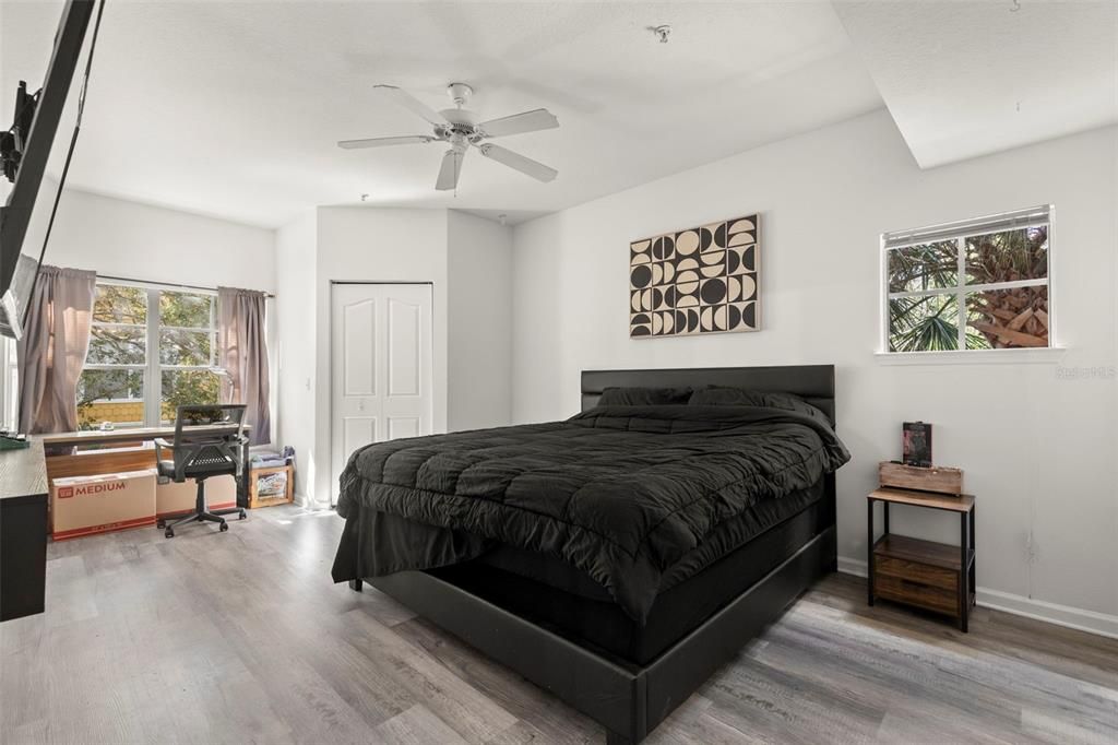 En Venta: $299,900 (2 camas, 2 baños, 1158 Pies cuadrados)