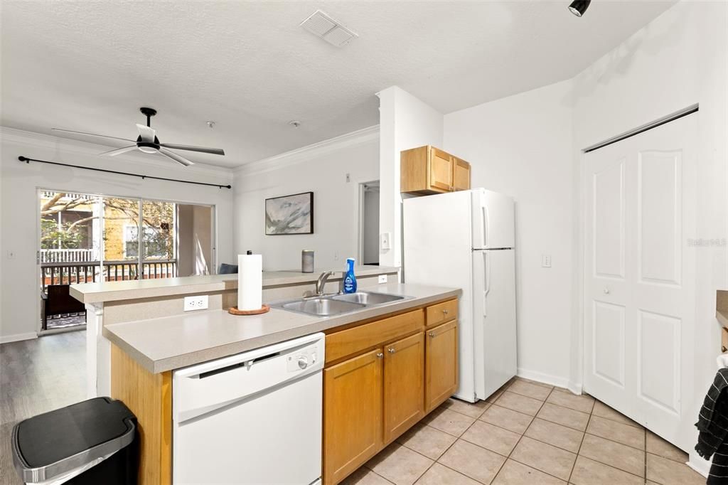 En Venta: $299,900 (2 camas, 2 baños, 1158 Pies cuadrados)