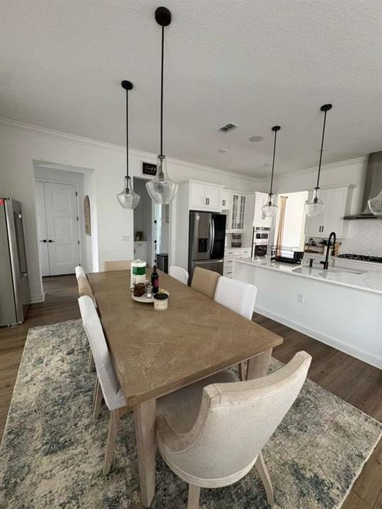 В аренду: $5,500 (4 спален, 2 ванн, 3532 Квадратных фут)