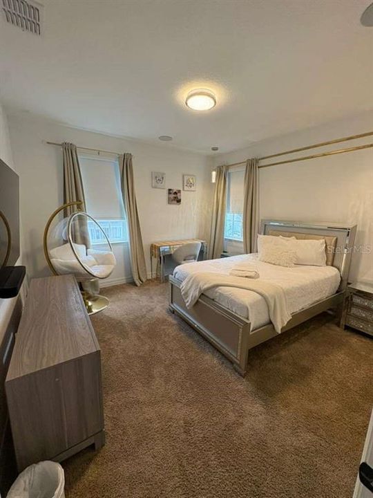 В аренду: $5,500 (4 спален, 2 ванн, 3532 Квадратных фут)