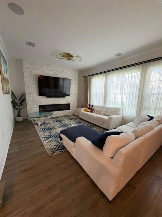 В аренду: $5,500 (4 спален, 2 ванн, 3532 Квадратных фут)