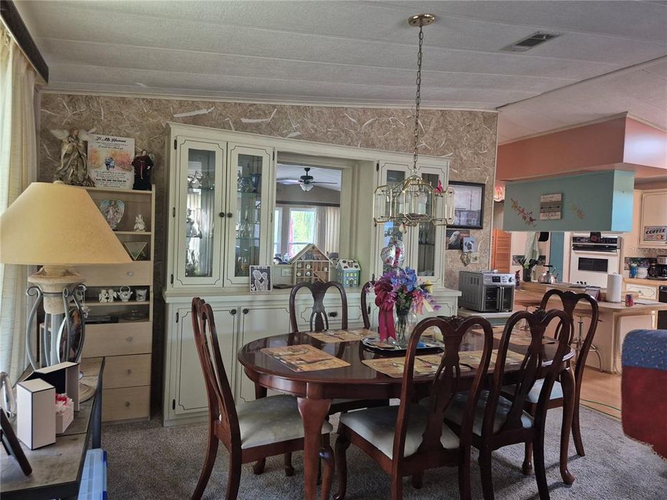 待售: $257,900 (2 贝兹, 2 浴室, 1786 平方英尺)