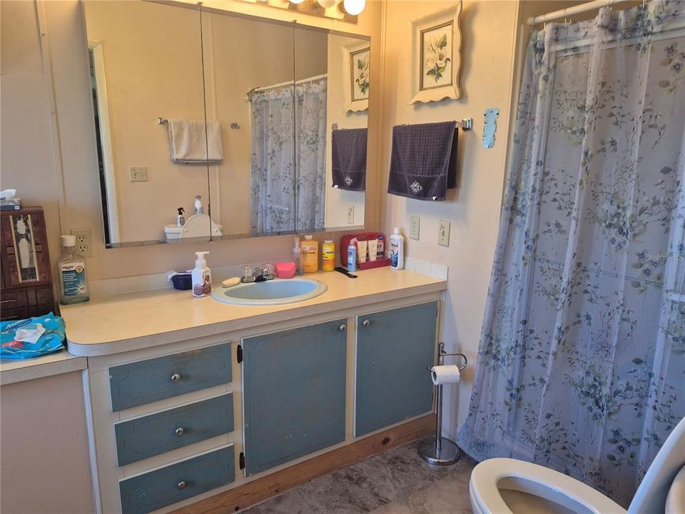 待售: $257,900 (2 贝兹, 2 浴室, 1786 平方英尺)