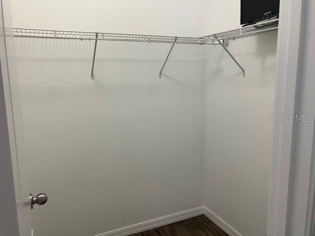 Под контрактом: $439,500 (4 спален, 3 ванн, 2056 Квадратных фут)