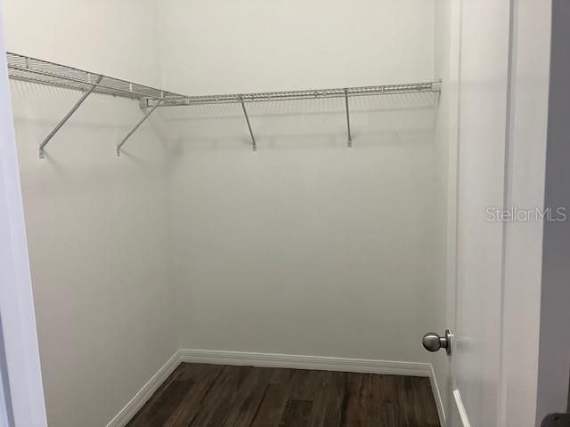 Под контрактом: $439,500 (4 спален, 3 ванн, 2056 Квадратных фут)