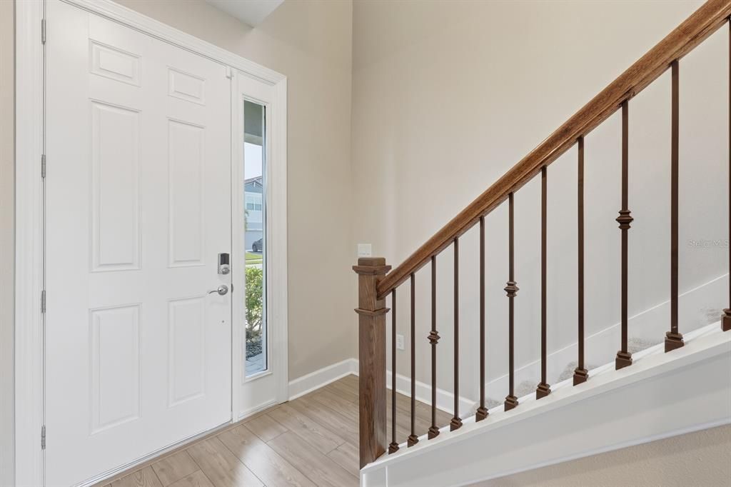 For Sale: $799,900 (5 beds, 3 baths, 3194 Square Feet)