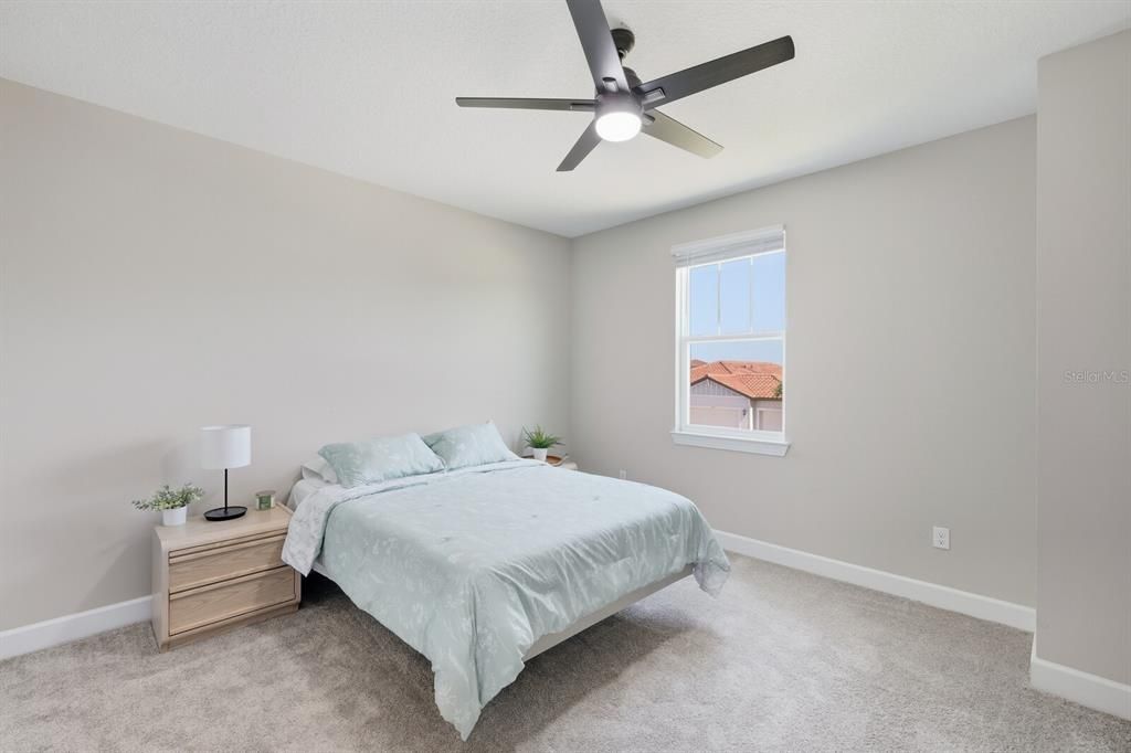 For Sale: $799,900 (5 beds, 3 baths, 3194 Square Feet)