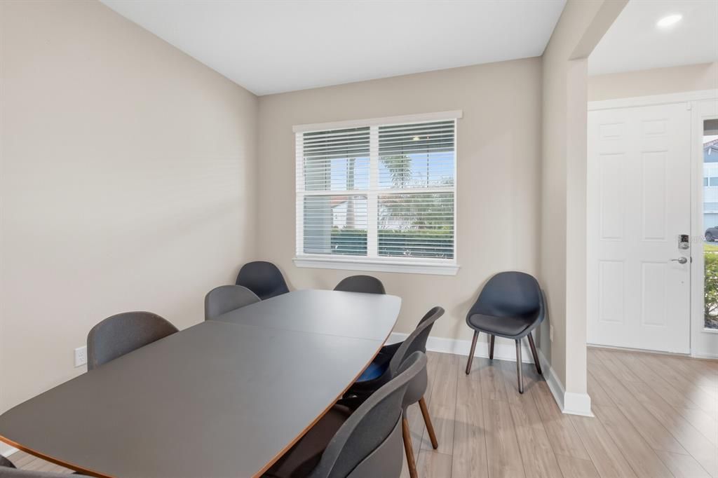 For Sale: $799,900 (5 beds, 3 baths, 3194 Square Feet)