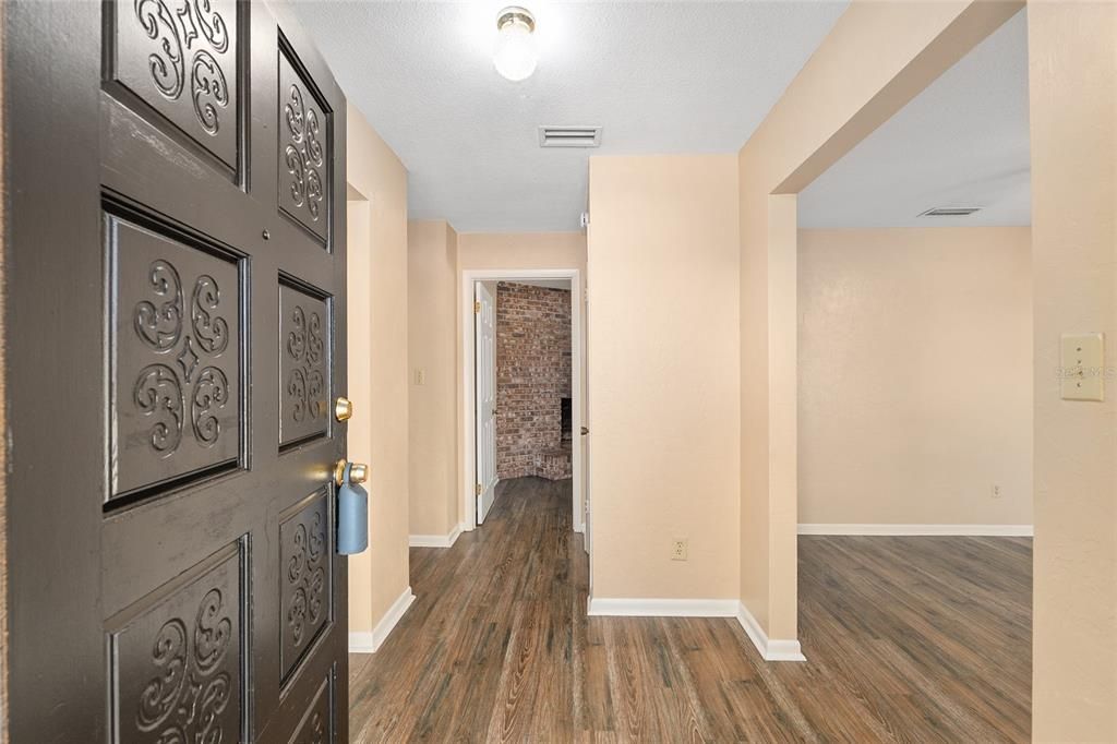 待售: $375,500 (3 贝兹, 3 浴室, 1963 平方英尺)