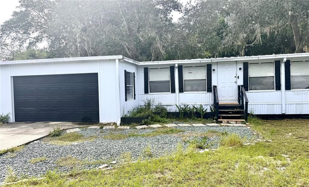 待售: $165,000 (2 贝兹, 1 浴室, 1416 平方英尺)