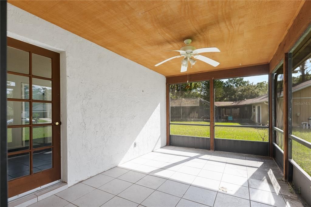 Active With Contract: $279,000 (3 beds, 2 baths, 1528 Square Feet)