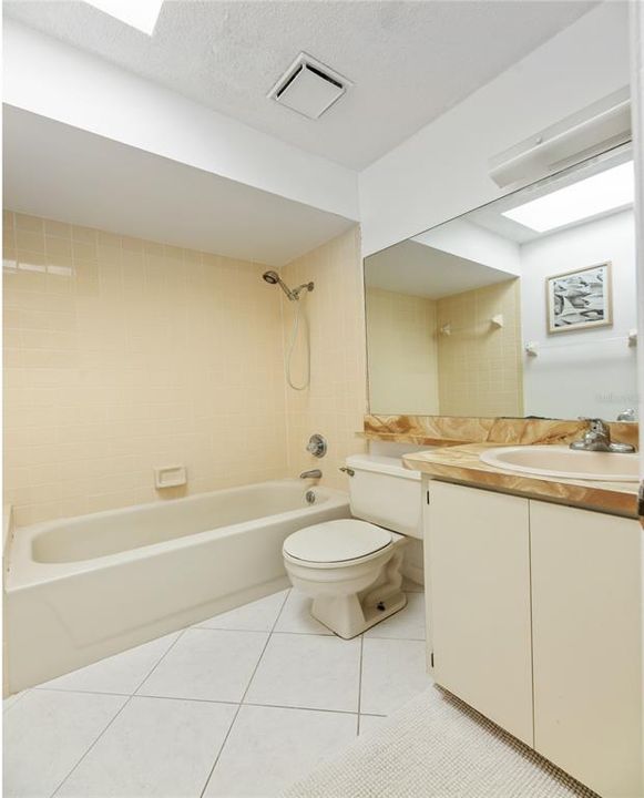 Active With Contract: $279,000 (3 beds, 2 baths, 1528 Square Feet)