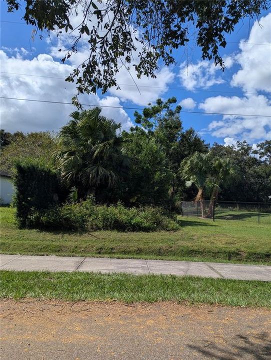 На продажу: $60,000 (0.53 acres)