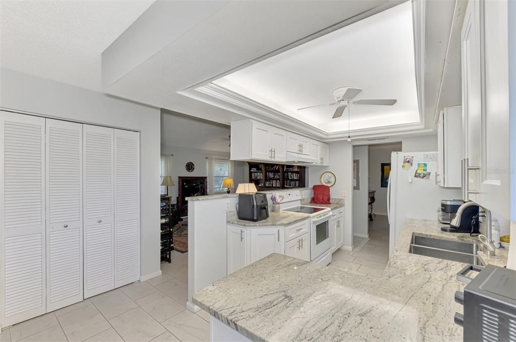 En Venta: $460,000 (2 camas, 2 baños, 2129 Pies cuadrados)