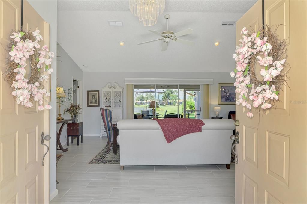 En Venta: $460,000 (2 camas, 2 baños, 2129 Pies cuadrados)