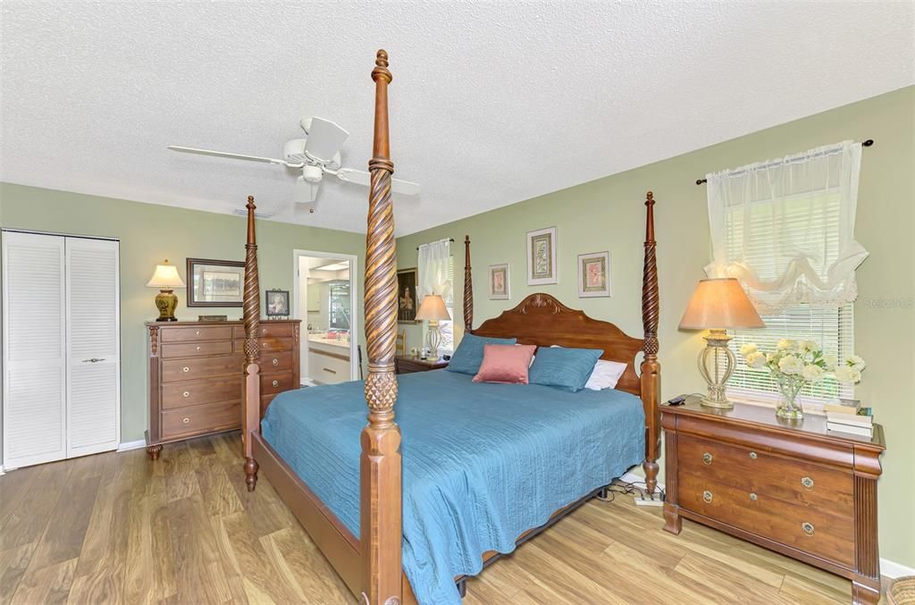 En Venta: $460,000 (2 camas, 2 baños, 2129 Pies cuadrados)