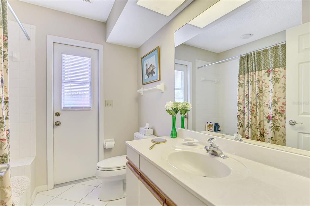 En Venta: $460,000 (2 camas, 2 baños, 2129 Pies cuadrados)