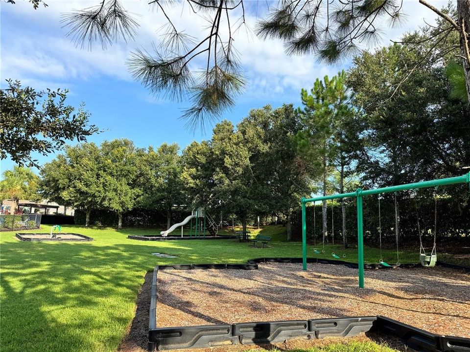 На продажу: $413,500 (3 спален, 2 ванн, 1943 Квадратных фут)