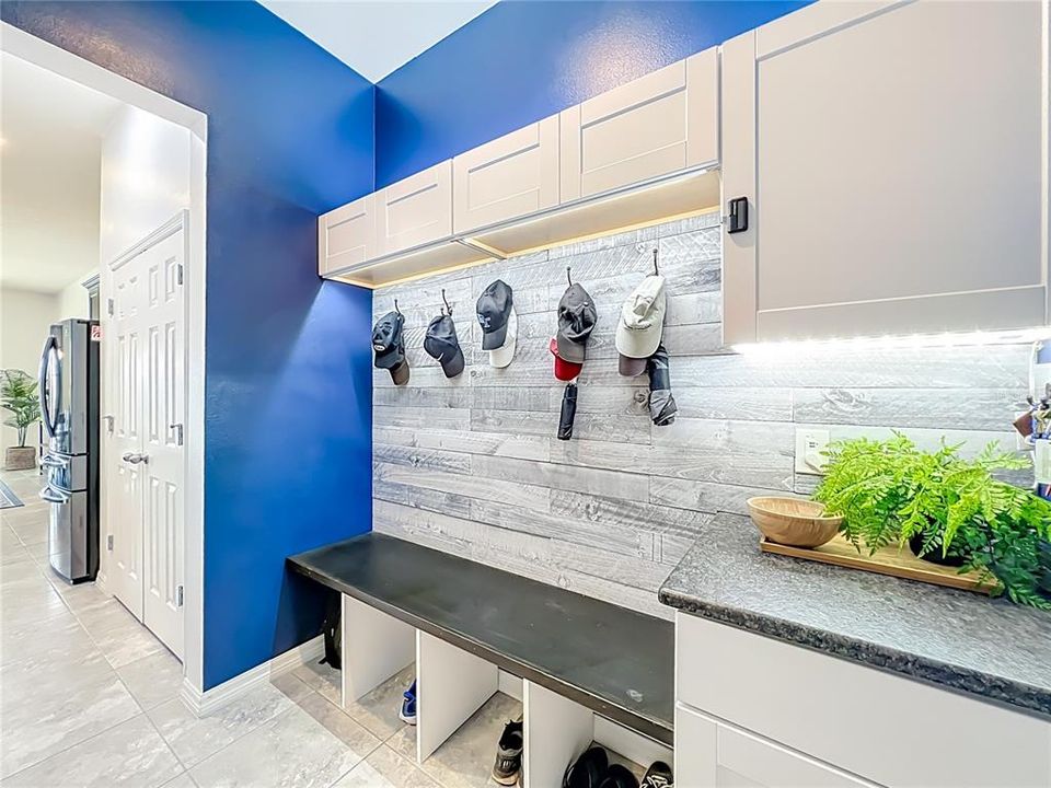 На продажу: $413,500 (3 спален, 2 ванн, 1943 Квадратных фут)