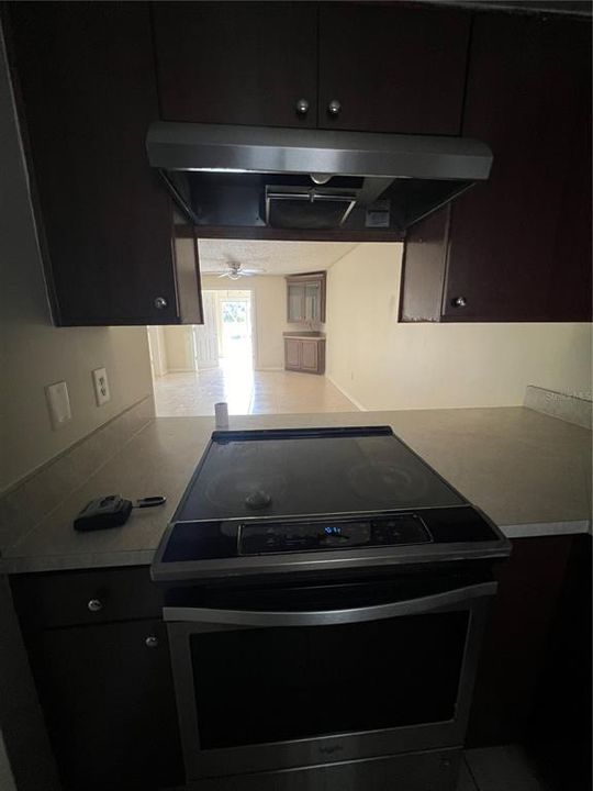 待售: $118,900 (2 贝兹, 2 浴室, 1252 平方英尺)